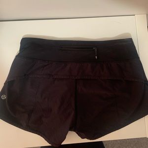 Lululemon shorts size 4
